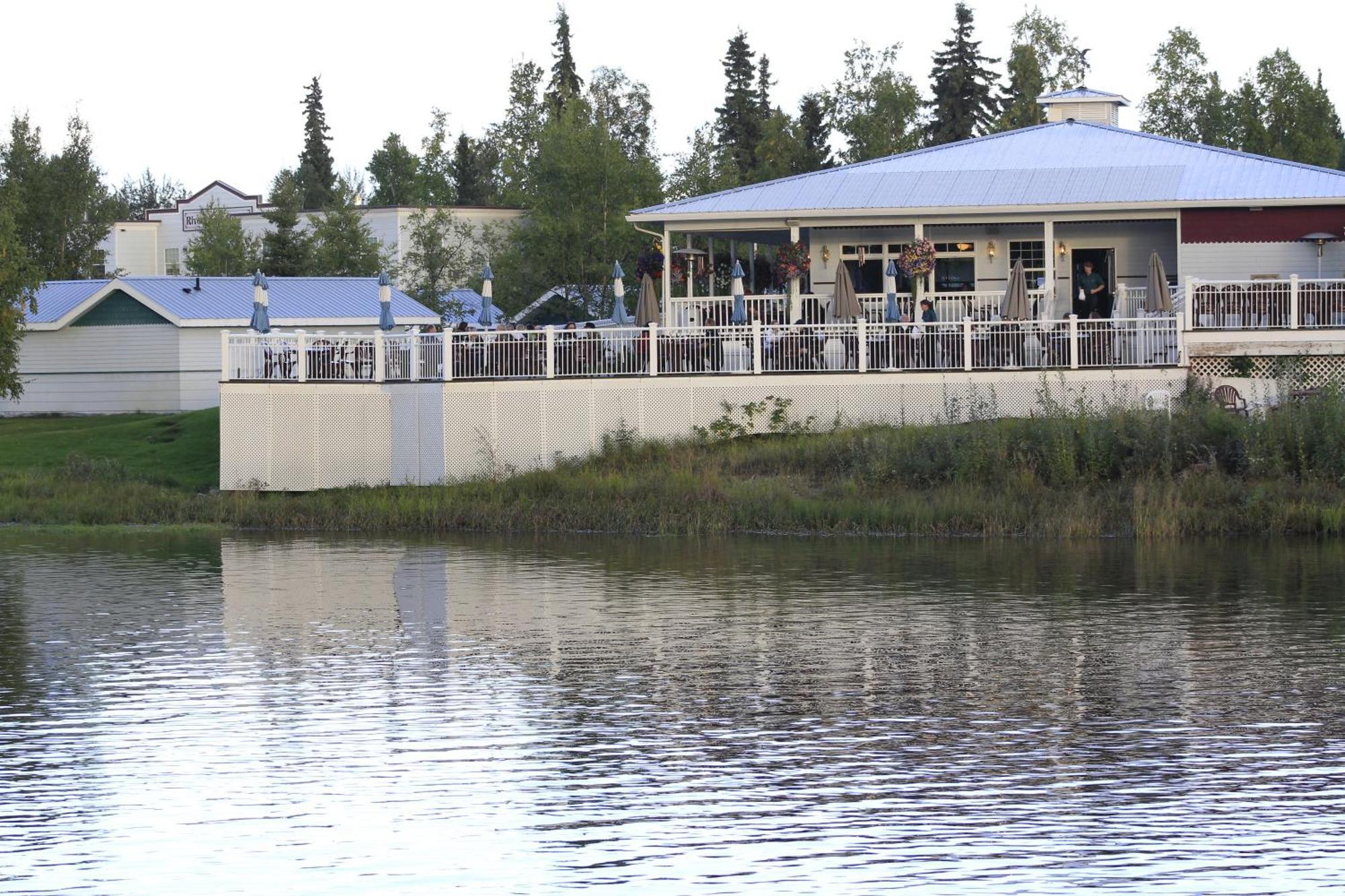 River'S Edge Resort Fairbanks Exterior foto